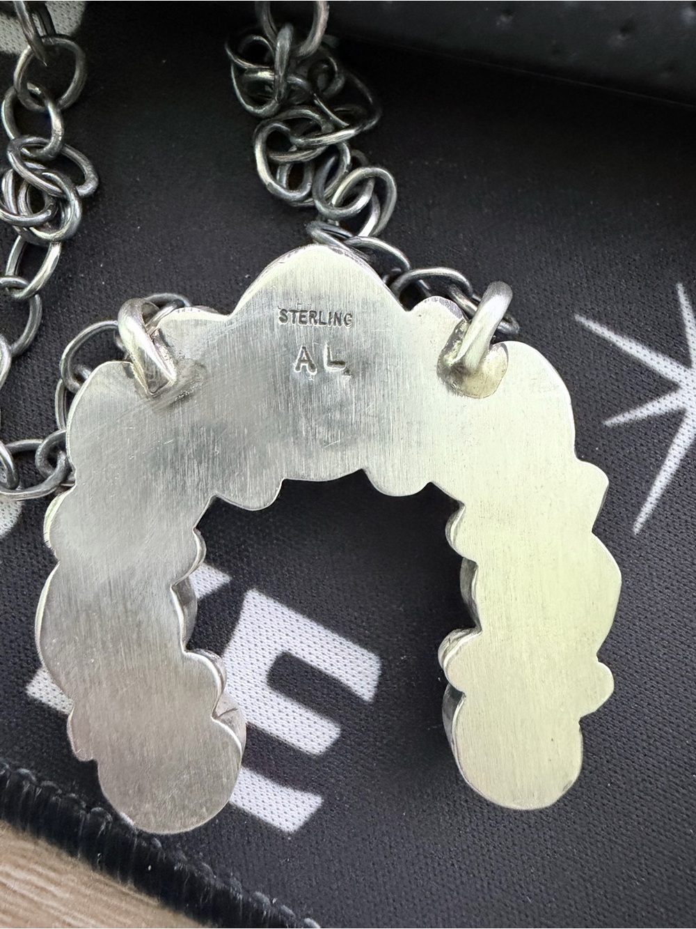 Native Made Kingman Crush and Sterling Silver Naja Necklace. 16in end to end - Picture 3 of 3